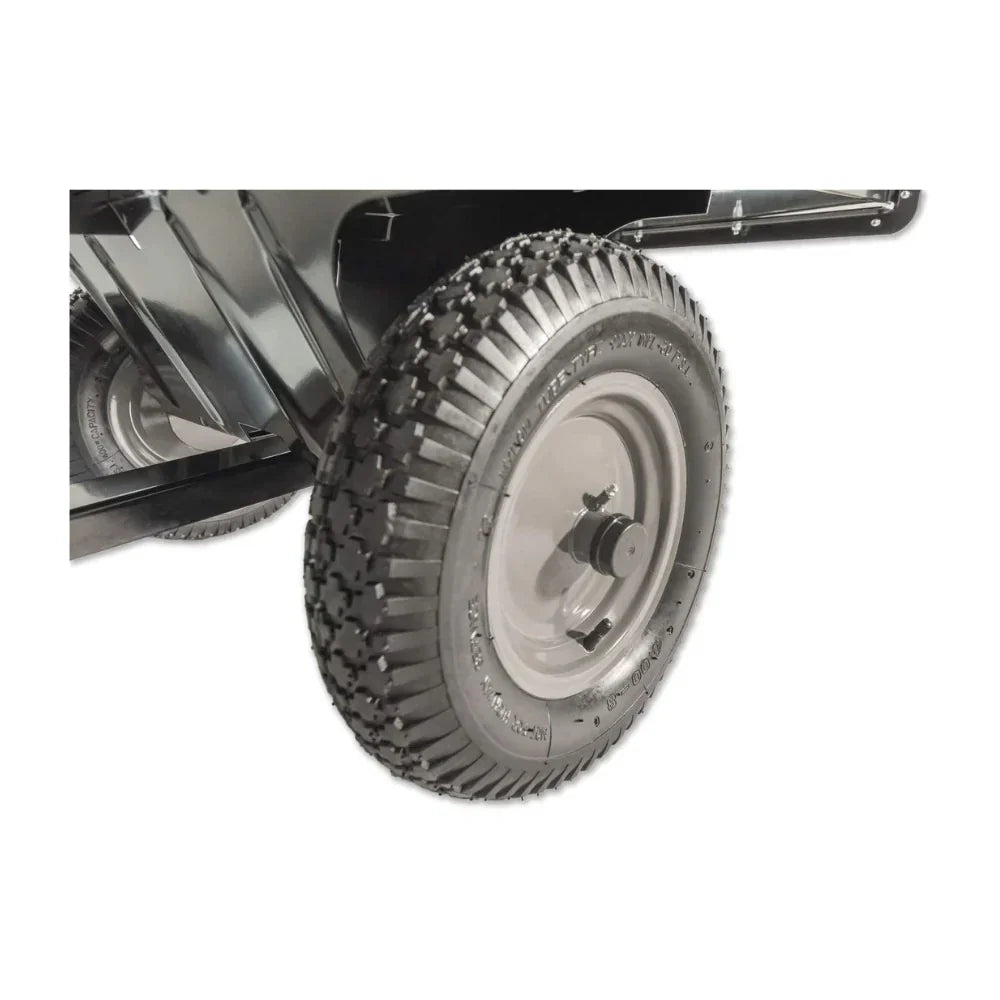 Steel tow hitch, load capacity 750 pounds