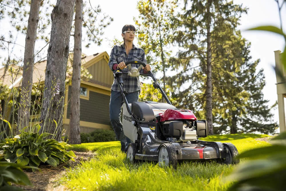 Lawn Mower Self Propelled Walk Behind 21" Select Drive 4-in-1 Versamow HRX217VYA from Honda?? Last Day For Clearance