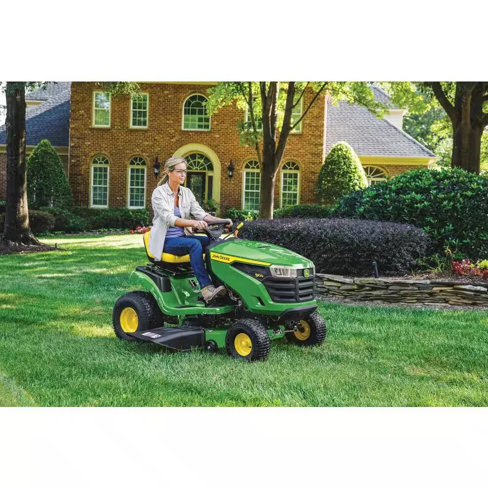 John Deere S100 ride-on lawnmower, 107 cm (42 inch) cutting width C 17.5 hp petrol hydrostatic drive